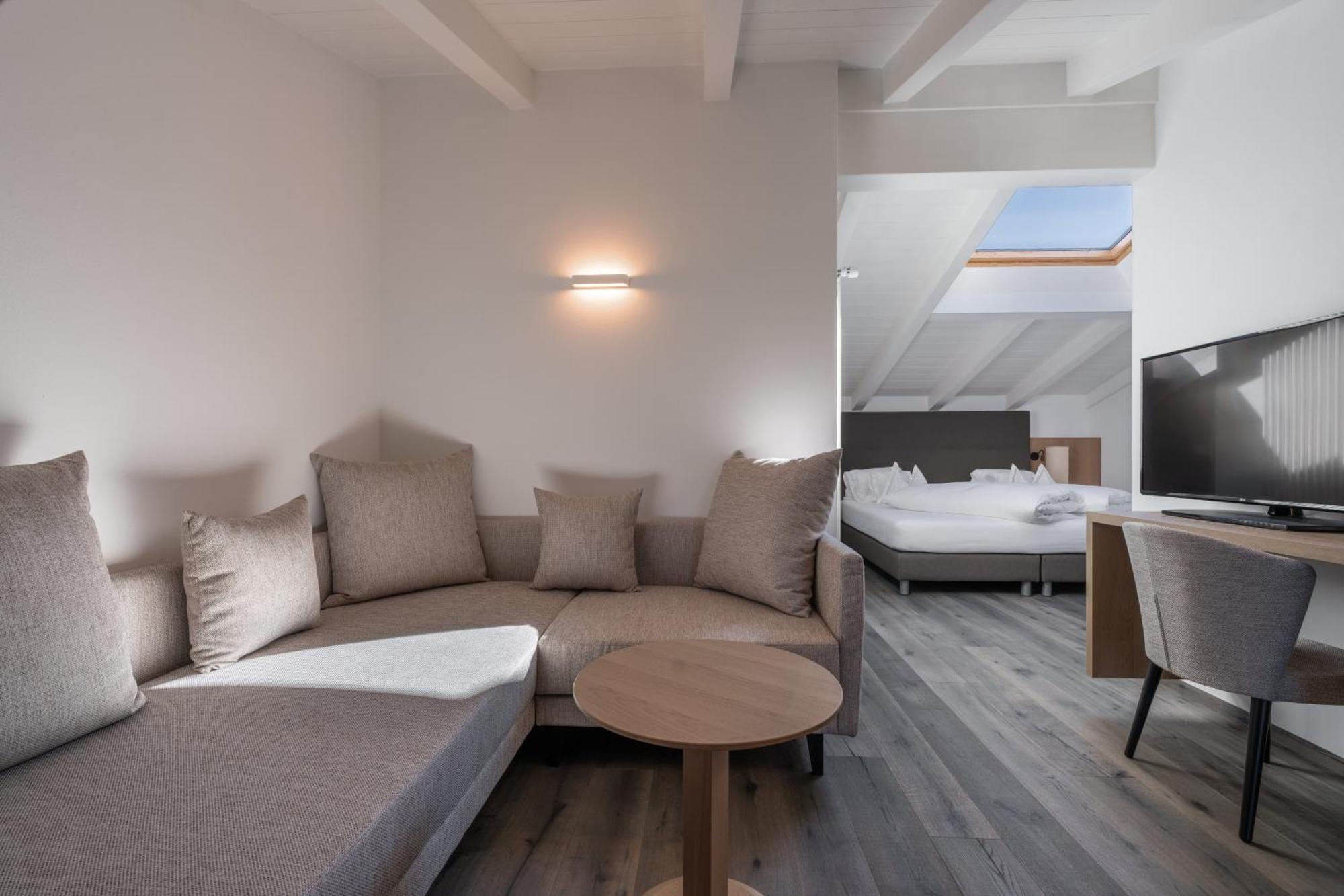 Hotel Alpenflora Кастельротто Номер фото